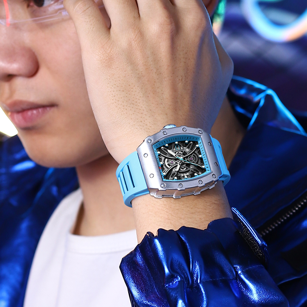 CURREN Men 3D Watch Top Brand  - Smartwatch Guess recension och pris